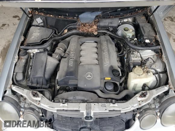 ✅ 2000 Mercedes-Benz E 320 • VIN: WDBJF70J7YB142395 • Лот: 53849225. Опубликован ранее на Copart с пробегом 138 289 миль. Бесплатный доступ к архиву аукционных продаж из США и подробный отчёт об истории автомобиля на DreamBid. Изображение 11.