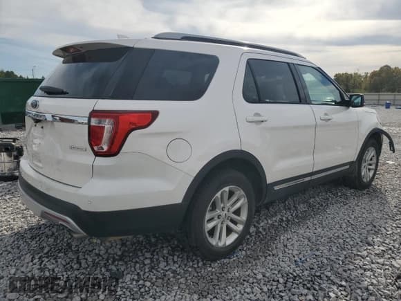 ✅ 2017 Ford Explorer XLT • VIN: 1FM5K7DH6HGC10416 • Lot: 89698655. Listed on Copart with 126,525 mi. Free auction sales archive from the USA and detailed vehicle history report at DreamBid. Image 3.