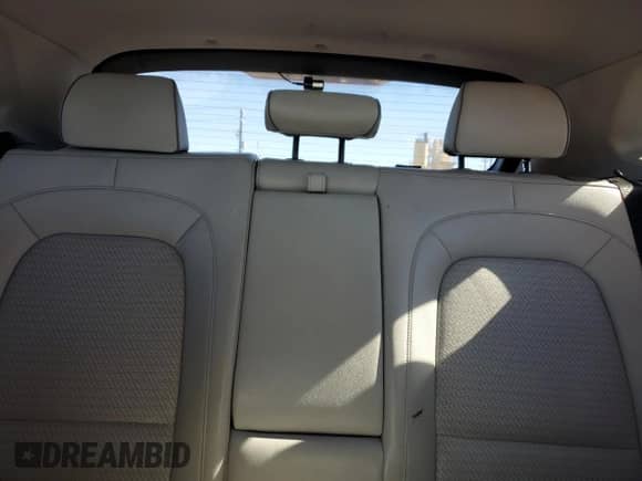 2019 Hyundai Kona Limited с VIN KM8K33AG9KU024222, выставлен на аукционе Copart как лот 86845855 с пробегом 95 808 миль миль и Списание • Salvage title. История ставок и продаж доступна на DreamBid. Изображение 10.