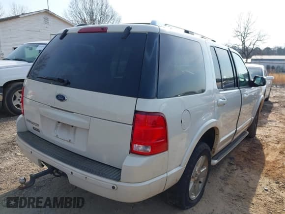 ✅ 2003 Ford Explorer • VIN: 1FMDU65K43ZB00746 • Лот: 41808761. Опубликован ранее на IAAI с пробегом 219 898 миль. Бесплатный доступ к архиву аукционных продаж из США и подробный отчёт об истории автомобиля на DreamBid. Изображение 4.