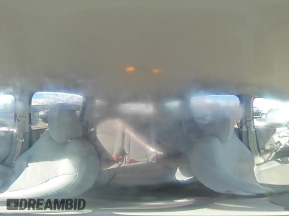 ✅ 2011 Chevrolet Traverse LS • VIN: 1GNKVEED9BJ101979 • Lot: 82411975. Wystawiony na Copart z przebiegiem 159 074 mil. Bezpłatny archiwum sprzedaży aukcyjnych z USA i szczegółowy raport historii pojazdu na DreamBid. Zdjęcie 15.