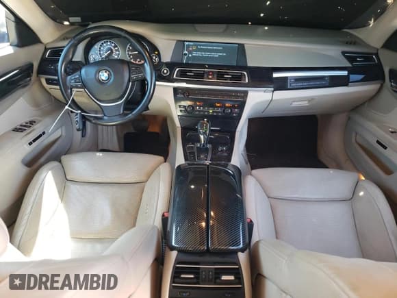 ✅ 2009 BMW 7 Series 750Li • VIN: WBAKB83509CY57730 • Lot: 71162805. Listed on Copart with 146,893 mi. Free auction sales archive from the USA and detailed vehicle history report at DreamBid. Image 8.