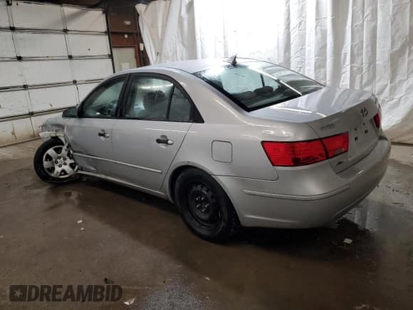 ✅ 2010 Hyundai Sonata GLS • VIN: 5NPET4AC2AH622293 • Лот: 81060724. Опубликован ранее на Copart с пробегом Не указан. Бесплатный доступ к архиву аукционных продаж из США и подробный отчёт об истории автомобиля на DreamBid. Изображение 2.