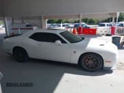 ✅ 2016 Dodge Challenger SRT Hellcat • VIN: 2C3CDZC99GH200224 • Lot: 43442618. Wystawiony na IAAI z przebiegiem 56 715 mil. Bezpłatny archiwum sprzedaży aukcyjnych z USA i szczegółowy raport historii pojazdu na DreamBid. Zdjęcie 14.