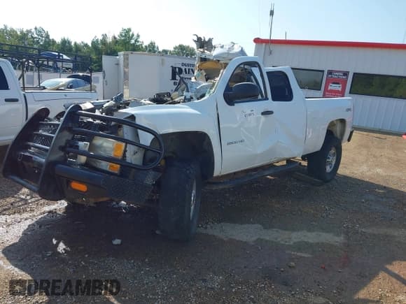 ✅ 2013 Chevrolet Silverado 2500HD Work Truck • VIN: 1GC2KVCG7DZ375393 • Лот: 43138574. Опубликован ранее на IAAI с пробегом Не указан. Бесплатный доступ к архиву аукционных продаж из США и подробный отчёт об истории автомобиля на DreamBid. Изображение 2.