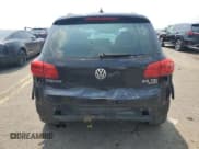 ✅ 2013 Volkswagen Tiguan SE • VIN: WVGBV7AX3DW535952 • Lot: 60476265. Listed on Copart with 126,204 mi. Free auction sales archive from the USA and detailed vehicle history report at DreamBid. Image 6.