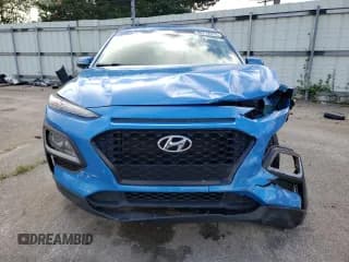 ✅ 2019 Hyundai Kona SE • VIN: KM8K1CAA9KU279115 • Лот: 65712513. Опубликован ранее на Copart с пробегом 62 327 миль. Бесплатный доступ к архиву аукционных продаж из США и подробный отчёт об истории автомобиля на DreamBid. Изображение 5.
