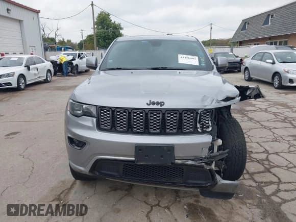 ✅ 2020 Jeep Grand Cherokee Laredo E • VIN: 1C4RJFAG3LC312609 • Lot: 43456983. Listed on IAAI with 78,104 mi. Free auction sales archive from the USA and detailed vehicle history report at DreamBid. Image 12.