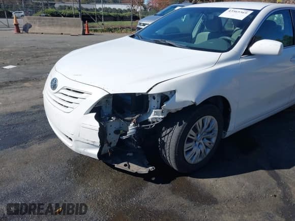 ✅ 2009 Toyota Camry LE • VIN: 4T1BE46K39U911404 • Lot: 43565369. Listed on IAAI with 177,399 mi. Free auction sales archive from the USA and detailed vehicle history report at DreamBid. Image 6.