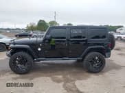 ✅ 2016 Jeep Wrangler Unlimited 75th Anniversary • VIN: 1C4BJWEG0GL286231 • Лот: 43266996. Опубликован ранее на IAAI с пробегом 121 238 миль. Бесплатный доступ к архиву аукционных продаж из США и подробный отчёт об истории автомобиля на DreamBid. Изображение 14.