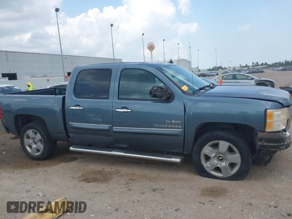 ✅ 2010 Chevrolet Silverado 1500 LT • VIN: 3GCRCSE02AG264420 • Lot: 42993363. Listed on IAAI with 93,151 mi. Free auction sales archive from the USA and detailed vehicle history report at DreamBid. Image 13.