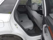 ✅ 2022 Audi Q5 S line Premium Plus • VIN: WA1EAAFY2N2014414 • Lot: 42069743. Wystawiony na IAAI z przebiegiem 44 654 mil. Bezpłatny archiwum sprzedaży aukcyjnych z USA i szczegółowy raport historii pojazdu na DreamBid. Zdjęcie 8.