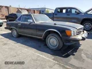 ✅ 1977 Mercedes-Benz 400 • VIN: 10704412045324 • Лот: 68363904. Опубликован ранее на Copart с пробегом 175 943 миль. Бесплатный доступ к архиву аукционных продаж из США и подробный отчёт об истории автомобиля на DreamBid. Изображение 4.