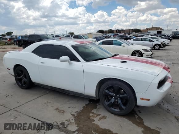 ✅ 2013 Dodge Challenger SXT • VIN: 2C3CDYAG2DH676726 • Lot: 69483484. Wystawiony na Copart z przebiegiem 174 589 mil. Bezpłatny archiwum sprzedaży aukcyjnych z USA i szczegółowy raport historii pojazdu na DreamBid. Zdjęcie 4.