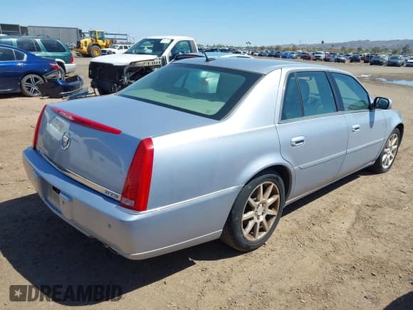 ✅ 2006 Cadillac DTS 1SE • VIN: 1G6KD57956U188369 • Лот: 41837341. Опубликован ранее на IAAI с пробегом 115 417 миль. Бесплатный доступ к архиву аукционных продаж из США и подробный отчёт об истории автомобиля на DreamBid. Изображение 4.