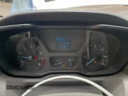 ✅ 2017 Ford Transit • VIN: 1FTYR1ZM3HKB09718 • Lot: 64148895. Wystawiony na Copart z przebiegiem 121 901 mil. Bezpłatny archiwum sprzedaży aukcyjnych z USA i szczegółowy raport historii pojazdu na DreamBid. Zdjęcie 9.