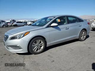 ✅ 2015 Hyundai Sonata SE • VIN: 5NPE24AF7FH207975 • Лот: 81965195. Опубликован ранее на Copart с пробегом 136 479 миль. Бесплатный доступ к архиву аукционных продаж из США и подробный отчёт об истории автомобиля на DreamBid. Изображение 1.