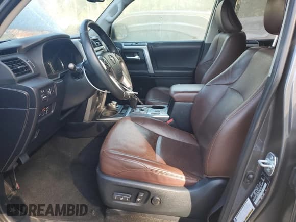 ✅ 2016 Toyota 4Runner Limited • VIN: JTEBU5JR2G5342386 • Lot: 81070815. Listed on Copart with 90,838 mi. Free auction sales archive from the USA and detailed vehicle history report at DreamBid. Image 7.