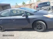 ✅ 2014 Toyota Prius Four • VIN: JTDKN3DU6E1737844 • Lot: 43063587. Wystawiony na IAAI z przebiegiem 244 353 mil. Bezpłatny archiwum sprzedaży aukcyjnych z USA i szczegółowy raport historii pojazdu na DreamBid. Zdjęcie 13.