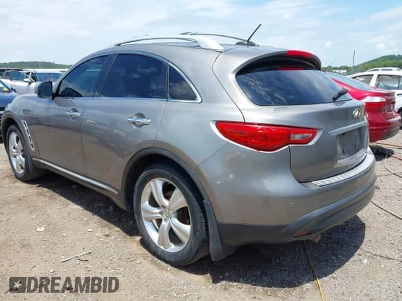 ✅ 2010 Infiniti FX • VIN: JN8AS1MW8AM855014 • Lot: 42581928. Wystawiony na IAAI z przebiegiem 262 728 mil. Bezpłatny archiwum sprzedaży aukcyjnych z USA i szczegółowy raport historii pojazdu na DreamBid. Zdjęcie 3.