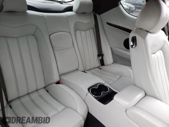 ✅ 2009 Maserati GranTurismo • VIN: ZAMGJ45A990044267 • Lot: 84144674. Listed on Copart with 63,178 mi. Free auction sales archive from the USA and detailed vehicle history report at DreamBid. Image 10.