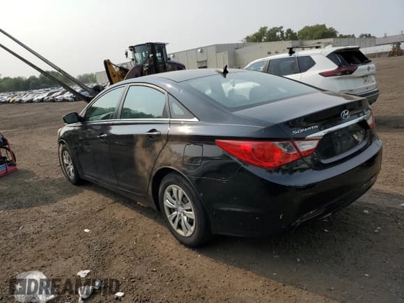 ✅ 2011 Hyundai Sonata GLS • VIN: 5NPEB4AC4BH086015 • Lot: 67026054. Listed on Copart with 146,681 mi. Free auction sales archive from the USA and detailed vehicle history report at DreamBid. Image 2.
