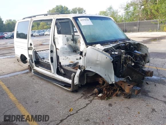 ✅ 2002 GMC Safari • VIN: 1GKEL19X92B517778 • Lot: 43270320. Wystawiony na IAAI z przebiegiem Nie podano. Bezpłatny archiwum sprzedaży aukcyjnych z USA i szczegółowy raport historii pojazdu na DreamBid. Zdjęcie 1.