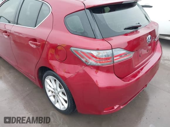 ✅ 2013 Lexus CT 200h • VIN: JTHKD5BHXD2154575 • Lot: 42115693. Listed on IAAI with 104,655 mi. Free auction sales archive from the USA and detailed vehicle history report at DreamBid. Image 18.