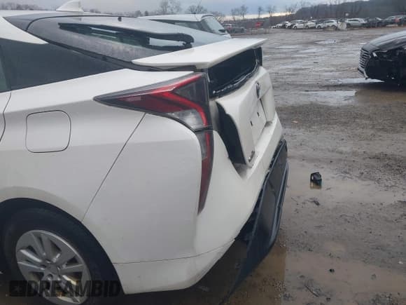 ✅ 2016 Toyota Prius Two • VIN: JTDKBRFU6G3019324 • Lot: 43742869. Listed on IAAI with 244,384 mi. Free auction sales archive from the USA and detailed vehicle history report at DreamBid. Image 17.