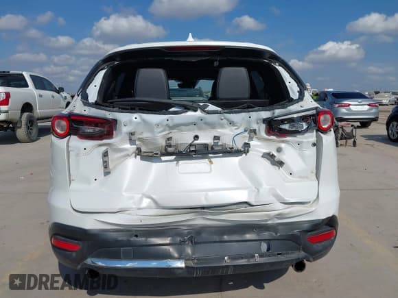 ✅ 2020 Mazda CX-9 Grand Touring • VIN: JM3TCADY7L0404239 • Lot: 43248960. Listed on IAAI with 116,037 mi. Free auction sales archive from the USA and detailed vehicle history report at DreamBid. Image 17.