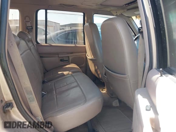 ✅ 1997 Ford Explorer XLT • VIN: 1FMDU32P3VZA18590 • Lot: 42694445. Listed on IAAI with 137,939 mi. Free auction sales archive from the USA and detailed vehicle history report at DreamBid. Image 8.