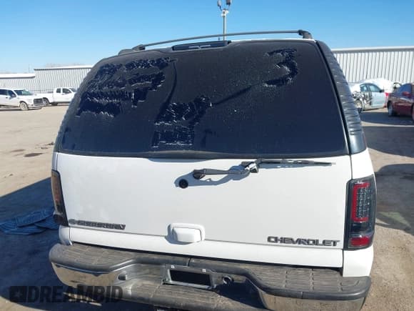 ✅ 2004 Chevrolet Suburban LS • VIN: 1GNEC16Z54J222405 • Лот: 41424519. Опубликован ранее на IAAI с пробегом 204 381 миль. Бесплатный доступ к архиву аукционных продаж из США и подробный отчёт об истории автомобиля на DreamBid. Изображение 16.