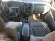 ✅ 2004 Chevrolet Blazer LS • VIN: 1GNDT13X84K158661 • Lot: 85697264. Wystawiony na Copart z przebiegiem 163 809 mil. Bezpłatny archiwum sprzedaży aukcyjnych z USA i szczegółowy raport historii pojazdu na DreamBid. Zdjęcie 8.