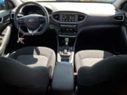 ✅ 2017 Hyundai Ioniq SEL • VIN: KMHC75LC9HU040959 • Lot: 50419565. Wystawiony na Copart z przebiegiem 70 343 mil. Bezpłatny archiwum sprzedaży aukcyjnych z USA i szczegółowy raport historii pojazdu na DreamBid. Zdjęcie 8.