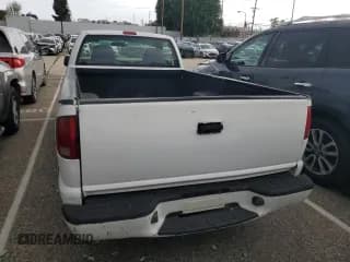 ✅ 2003 Chevrolet S-10 Work Truck • VIN: 1GCCS14X438250805 • Лот: 48951215. Опубликован ранее на Copart с пробегом 251 450 миль. Бесплатный доступ к архиву аукционных продаж из США и подробный отчёт об истории автомобиля на DreamBid. Изображение 6.