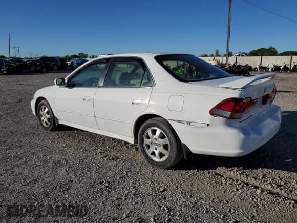 2001 Honda Accord EX с VIN JHMCG566X1C018716, выставлен на аукционе Copart как лот 82086725 с пробегом 155 350 миль миль и Списание • Salvage title. История ставок и продаж доступна на DreamBid. Изображение 2.