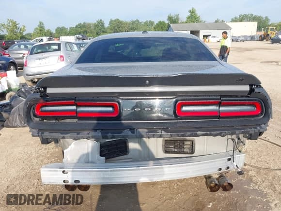 ✅ 2019 Dodge Challenger GT • VIN: 2C3CDZKG8KH650147 • Lot: 42901509. Listed on IAAI with 102,150 mi. Free auction sales archive from the USA and detailed vehicle history report at DreamBid. Image 17.