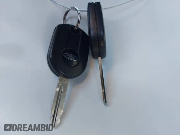 ✅ 2011 Ford Explorer XLT • VIN: 1FMHK8D80BGA44548 • Lot: 43462730. Wystawiony na IAAI z przebiegiem 187 442 mil. Bezpłatny archiwum sprzedaży aukcyjnych z USA i szczegółowy raport historii pojazdu na DreamBid. Zdjęcie 11.