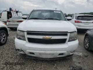 ✅ 2011 Chevrolet Suburban LT • VIN: 1GNSKJE3XBR392454 • Lot: 54828104. Wystawiony na Copart z przebiegiem 207 113 mil. Bezpłatny archiwum sprzedaży aukcyjnych z USA i szczegółowy raport historii pojazdu na DreamBid. Zdjęcie 5.