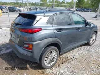 2021 Hyundai Kona SEL z VIN KM8K22AA4MU710664, wystawiony jako IAAI lot #43324960 z przebiegiem 112 462 mil mil oraz . Historia ofert i sprzedaży dostępna na DreamBid. Obrazek 4.