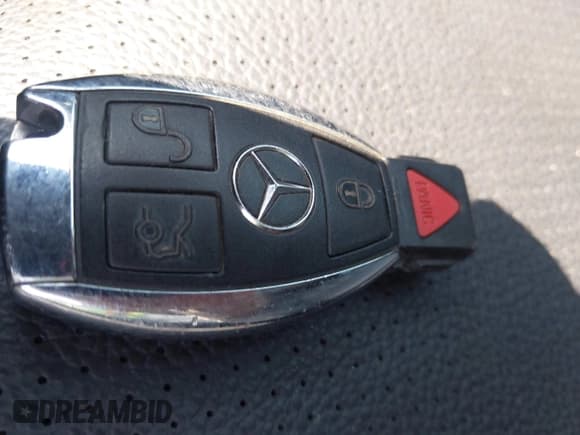 ✅ 2007 Mercedes-Benz C 280 Luxury • VIN: WDBRF92H77F898485 • Лот: 42918405. Опубликован ранее на IAAI с пробегом 156 234 миль. Бесплатный доступ к архиву аукционных продаж из США и подробный отчёт об истории автомобиля на DreamBid. Изображение 11.