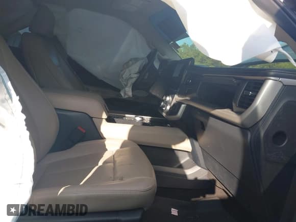 ✅ 2023 Ford Expedition XLT • VIN: 1FMJU1H87PEA08176 • Лот: 43255964. Опубликован ранее на IAAI с пробегом 43 584 миль. Бесплатный доступ к архиву аукционных продаж из США и подробный отчёт об истории автомобиля на DreamBid. Изображение 5.