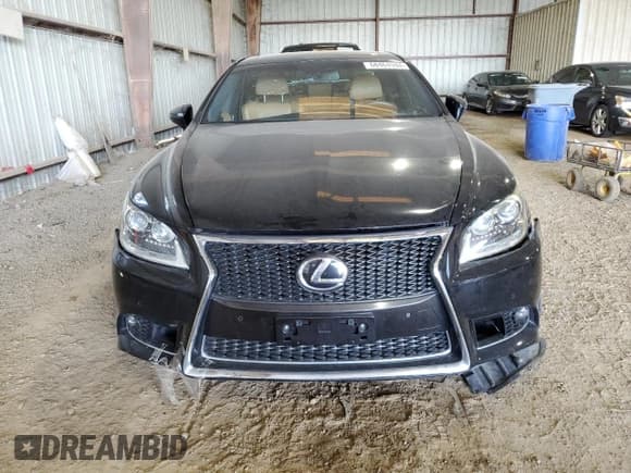 ✅ 2014 Lexus LS 460 • VIN: JTHCL5EF8E5022268 • Лот: 68464984. Опубликован ранее на Copart с пробегом 111 840 миль. Бесплатный доступ к архиву аукционных продаж из США и подробный отчёт об истории автомобиля на DreamBid. Изображение 5.