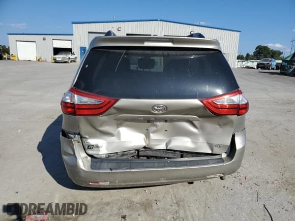 ✅ 2017 Toyota Sienna XLE • VIN: 5TDYZ3DC1HS891892 • Lot: 85358195. Listed on Copart with 174,886 mi. Free auction sales archive from the USA and detailed vehicle history report at DreamBid. Image 6.