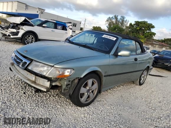 ✅ 2002 Saab 9-3 SE • VIN: YS3DF78KX27011783 • Lot: 43428015. Wystawiony na Copart z przebiegiem 115 846 mil. Bezpłatny archiwum sprzedaży aukcyjnych z USA i szczegółowy raport historii pojazdu na DreamBid. Zdjęcie 1.