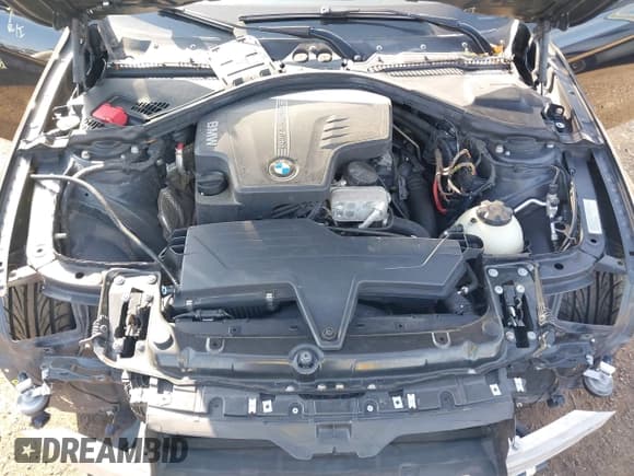 ✅ 2013 BMW 3 Series 328i xDrive • VIN: WBA3B5G57DNS05892 • Лот: 42560892. Опубликован ранее на IAAI с пробегом 141 676 миль. Бесплатный доступ к архиву аукционных продаж из США и подробный отчёт об истории автомобиля на DreamBid. Изображение 10.