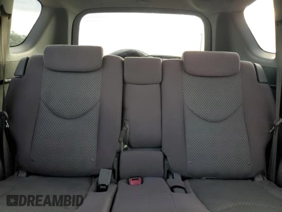 ✅ 2006 Toyota RAV4 • VIN: JTMZD33V865015474 • Lot: 82608645. Wystawiony na Copart z przebiegiem 143 925 mil. Bezpłatny archiwum sprzedaży aukcyjnych z USA i szczegółowy raport historii pojazdu na DreamBid. Zdjęcie 10.