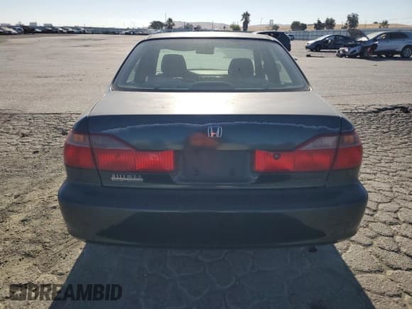 ✅ 2000 Honda Accord SE • VIN: 1HGCG5672YA050352 • Lot: 67278285. Listed on Copart with 197,925 mi. Free auction sales archive from the USA and detailed vehicle history report at DreamBid. Image 6.