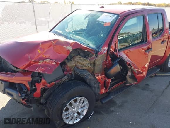 ✅ 2016 Nissan Frontier SV • VIN: 1N6AD0EV3GN743095 • Lot: 43595348. Wystawiony na IAAI z przebiegiem 140 404 mil. Bezpłatny archiwum sprzedaży aukcyjnych z USA i szczegółowy raport historii pojazdu na DreamBid. Zdjęcie 18.