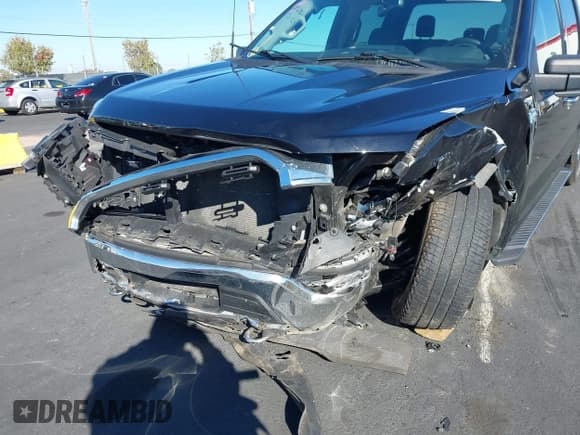 ✅ 2021 Ford F-150 XLT • VIN: 1FTFW1E88MFB87746 • Lot: 43493603. Wystawiony na IAAI z przebiegiem 23 075 mil. Bezpłatny archiwum sprzedaży aukcyjnych z USA i szczegółowy raport historii pojazdu na DreamBid. Zdjęcie 6.